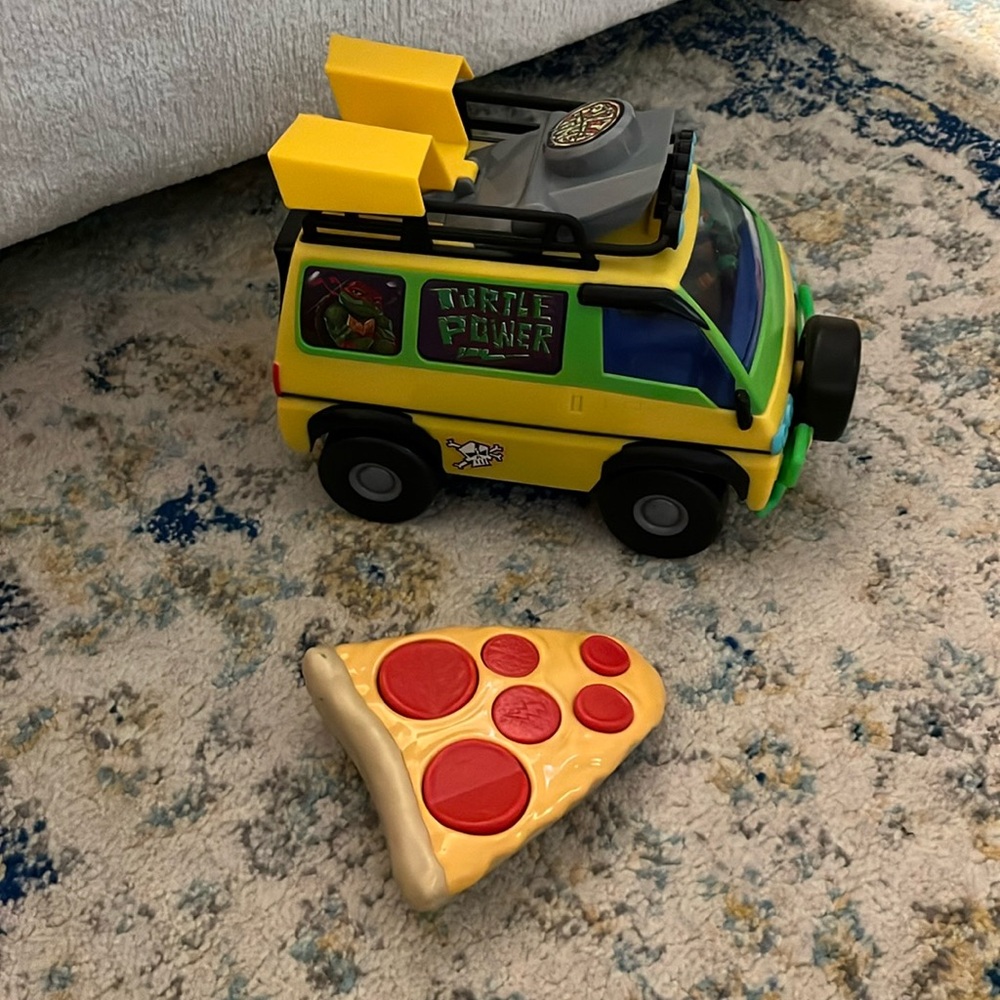 TMNT Remote Control Van